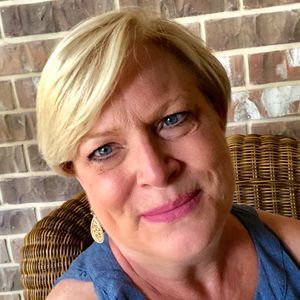 Meet your Posher, Ellen